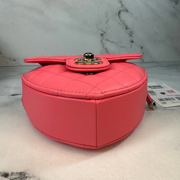Chanel Pink Heart Bag Mini 22S CC small Lambskin Leather Crossbody bag New w/tag - Picture 5 of 15